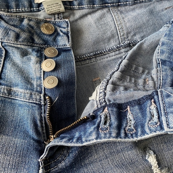 Vienna‎ Women's Denim High Waist Rolled Hem Jean Shorts Size 7 - Picture 8 of 12